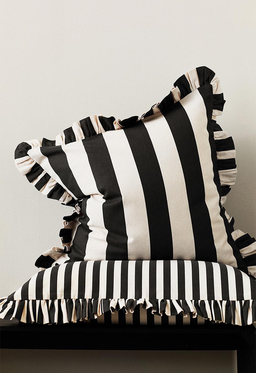H&M - Frill-trimmed cushion cover -  black/striped