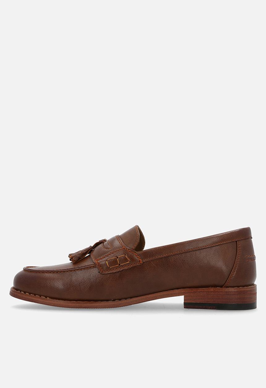 PC - Crouch tassel loafer  - tan