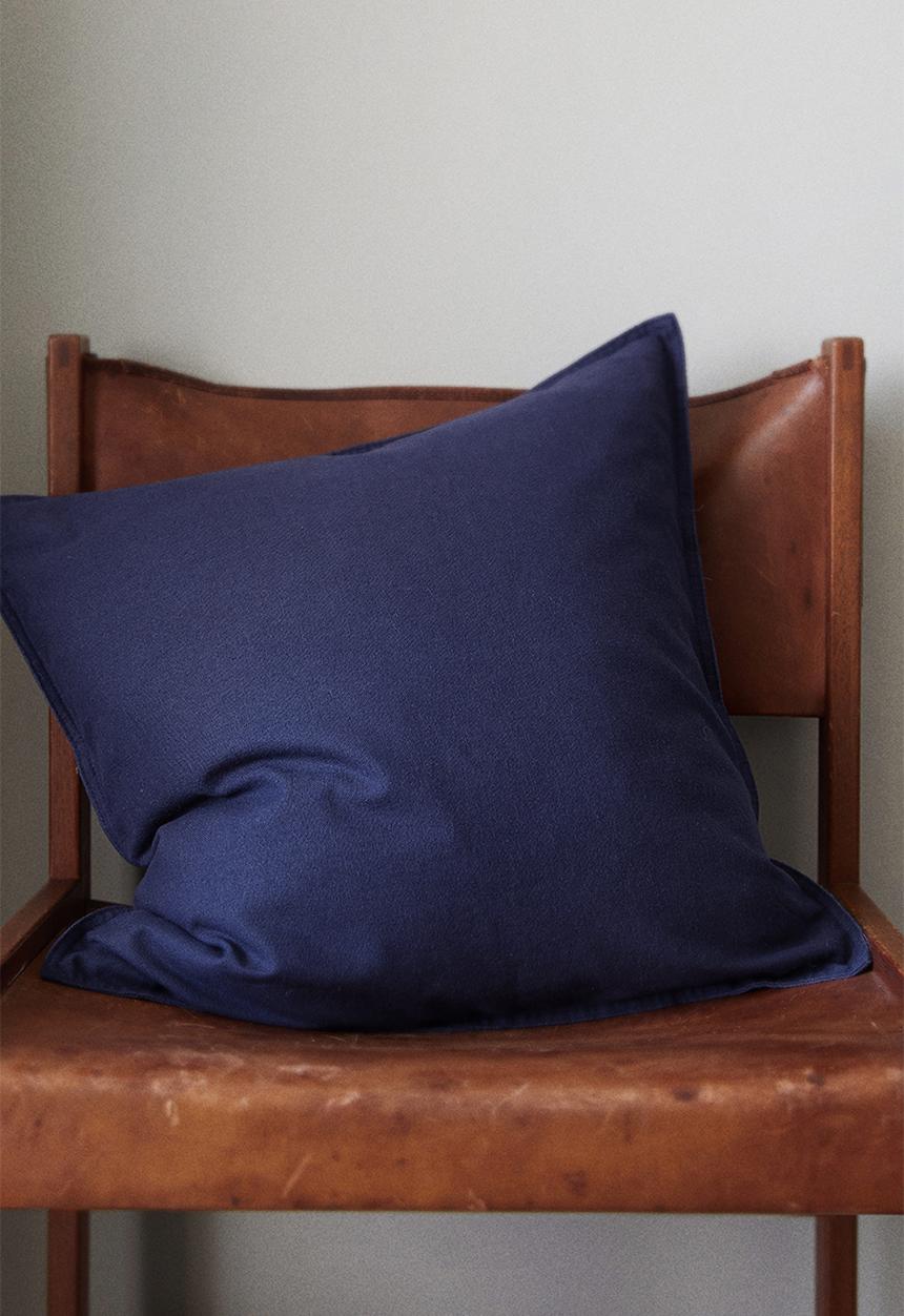 H&M - Linen-blend cushion cover - navy blue 