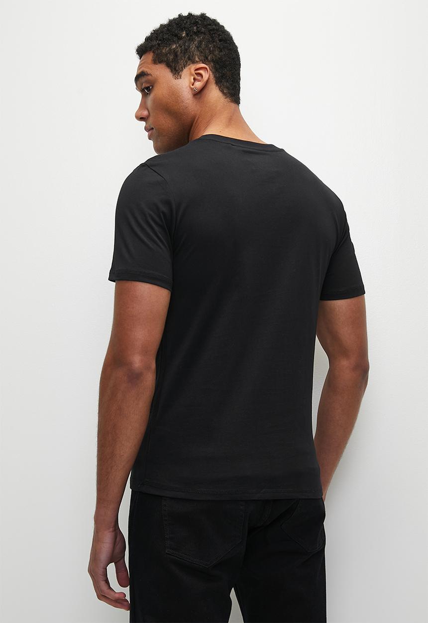 GUESS - Aidy cn short sleeve tee - jet black 