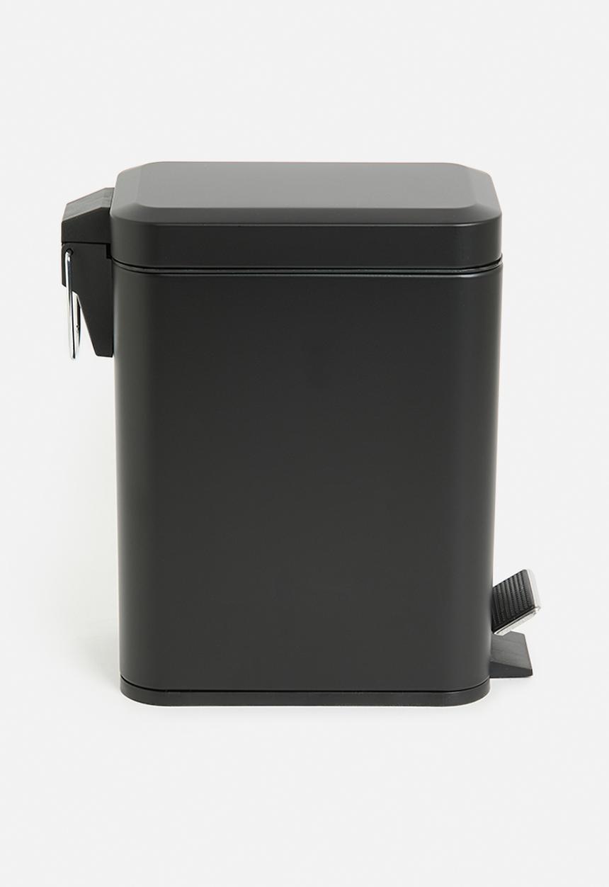 Bathroom Solutions - PEDAL BIN 5L METAL BLACK CLR