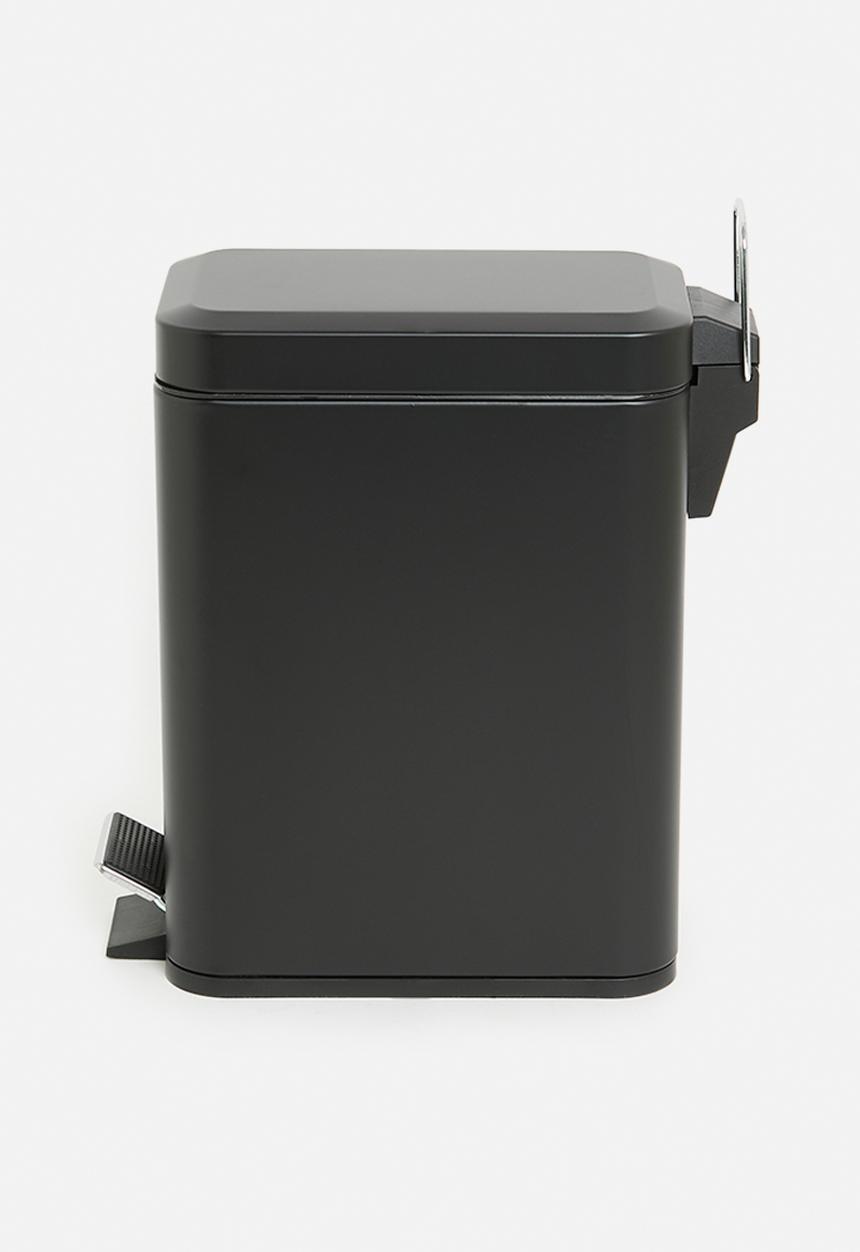 Bathroom Solutions - PEDAL BIN 5L METAL BLACK CLR