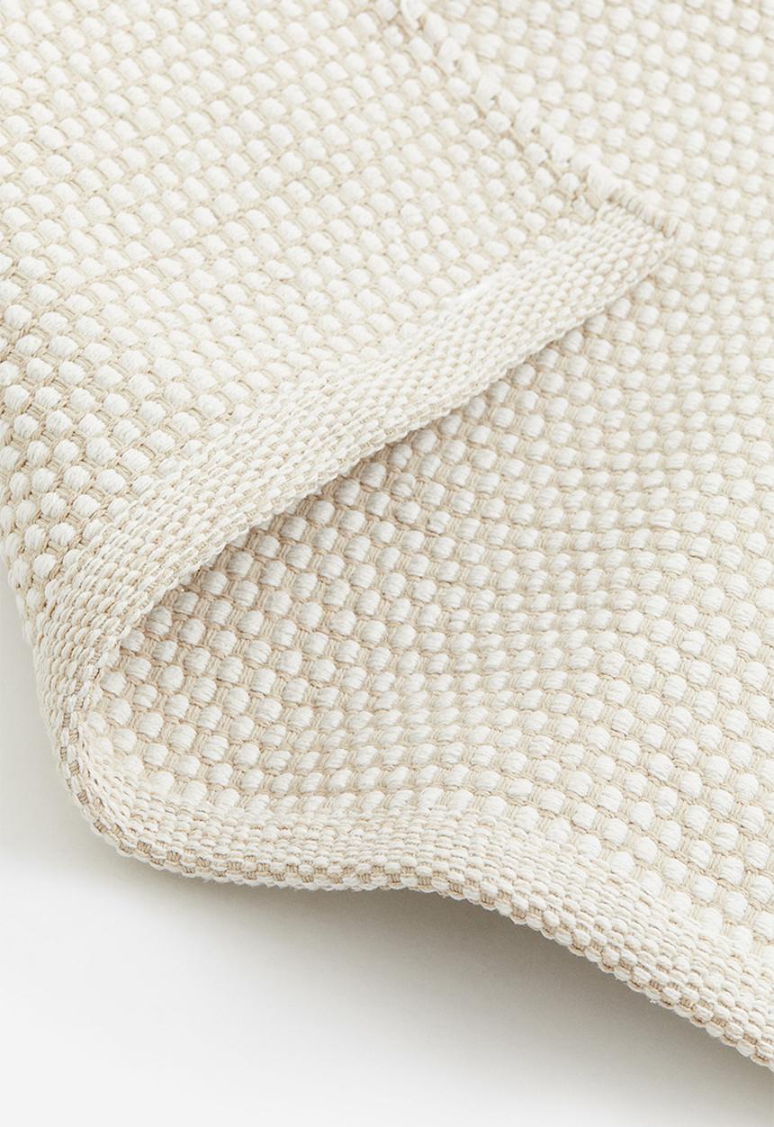 H&M - Textured cotton rug - natural white/beige