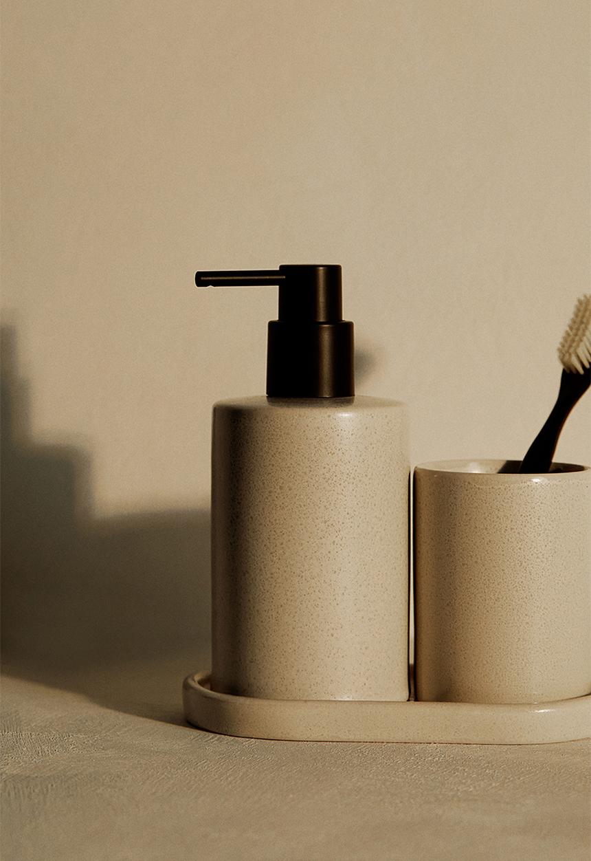 H&M - Stoneware soap dispenser -ight beige