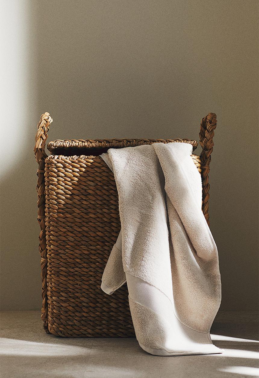 H&M - Large seagrass storage basket - beige