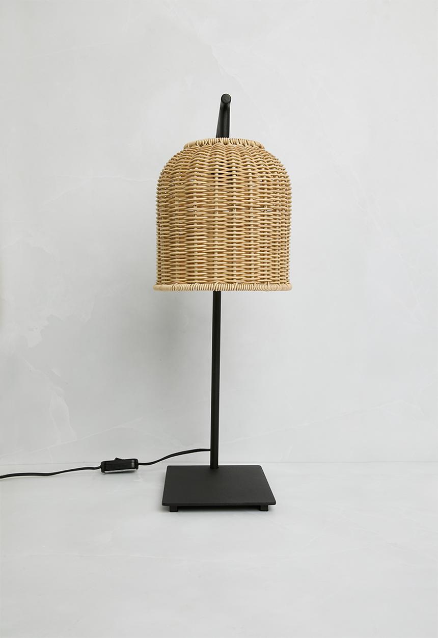 Sixth Floor - Saggie table lamp - Black