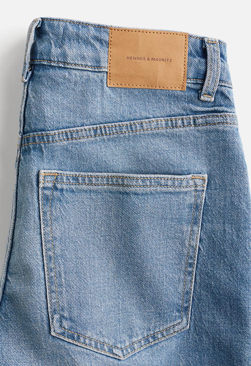 H&M - High-waisted denim shorts - light denim blue