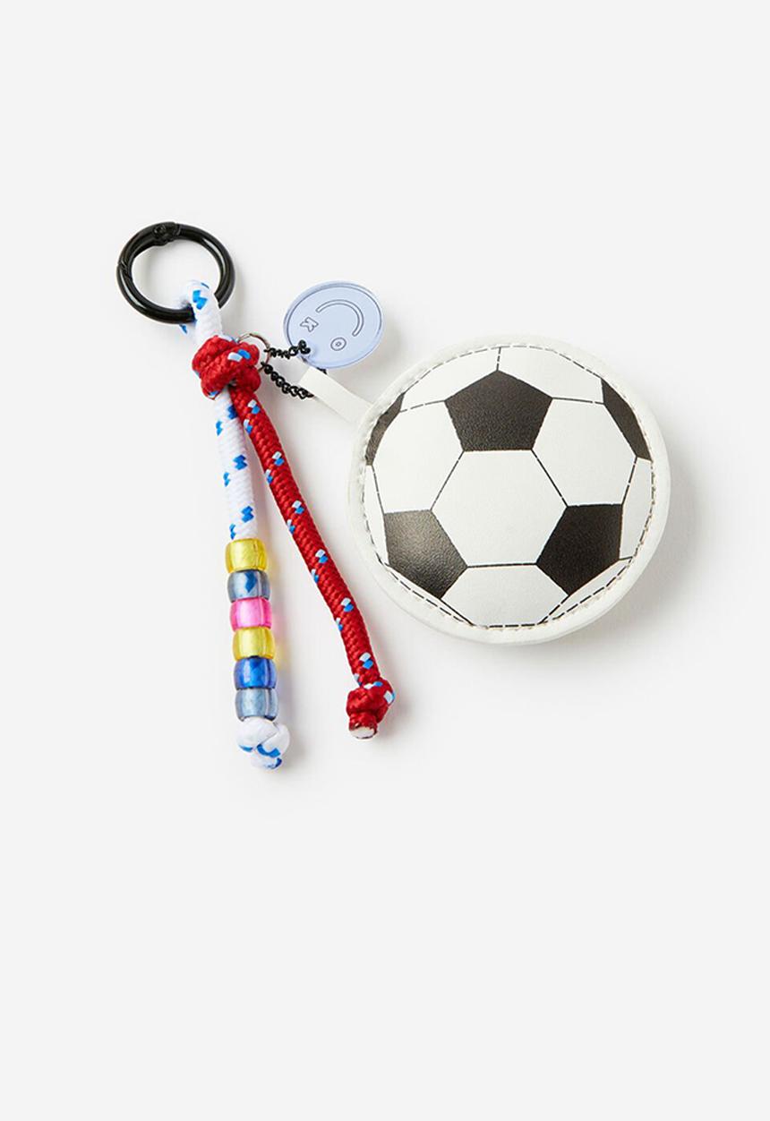 Cotton On - Brooklyn Bag Charm - Varsity Red/Soccer
