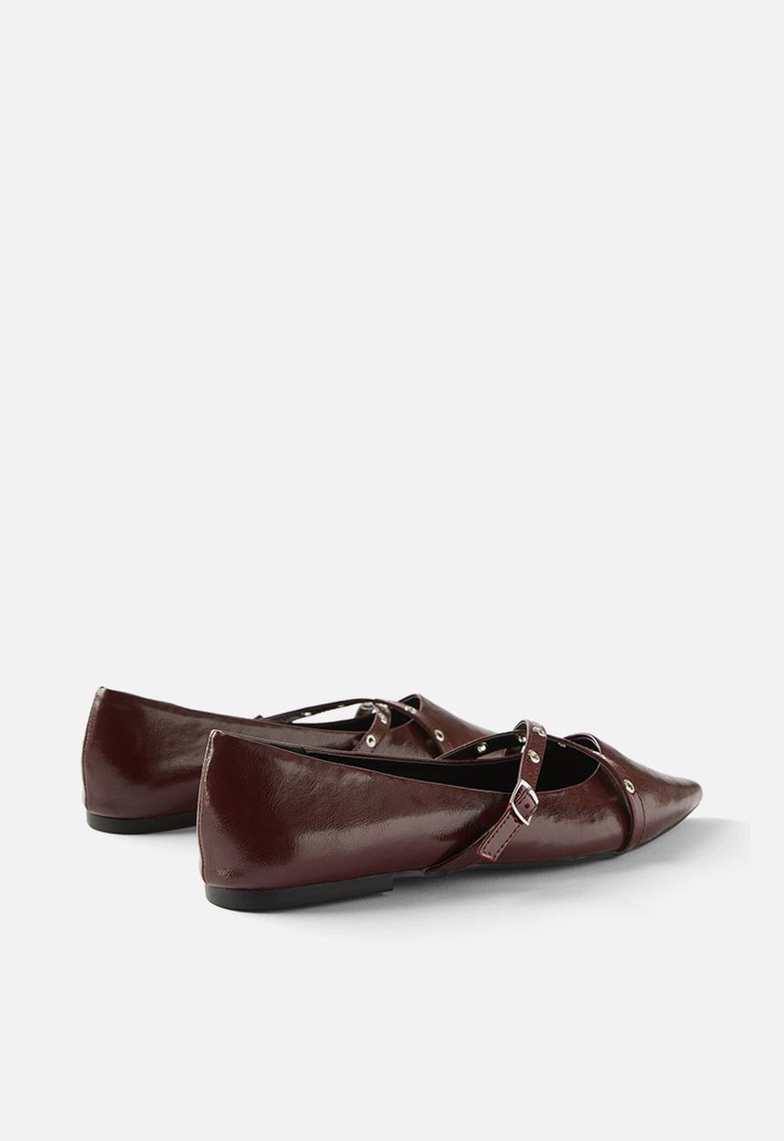 Cotton On - Isla mary jane point - deep cherry textured