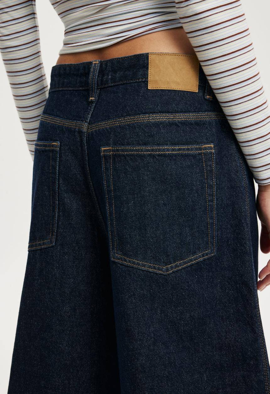 Cotton On - 91 baggy denim jort-shutter blue