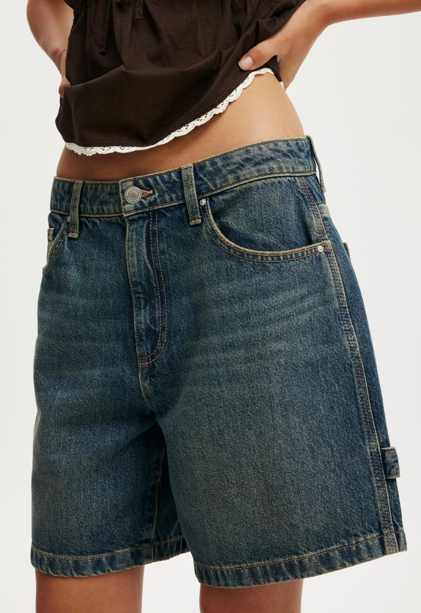 Cotton On - Relaxed denim short - logans blue/carpenter