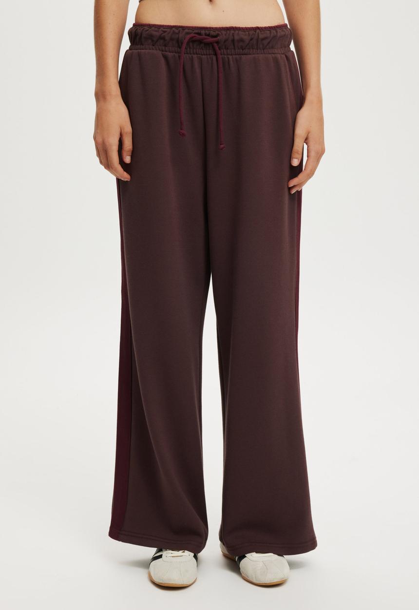Cotton On - Contrast wide leg sweatpant-chocolate / sour cherry