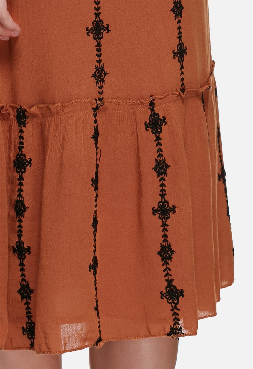 Vero Moda - Samantha embroidered skirt