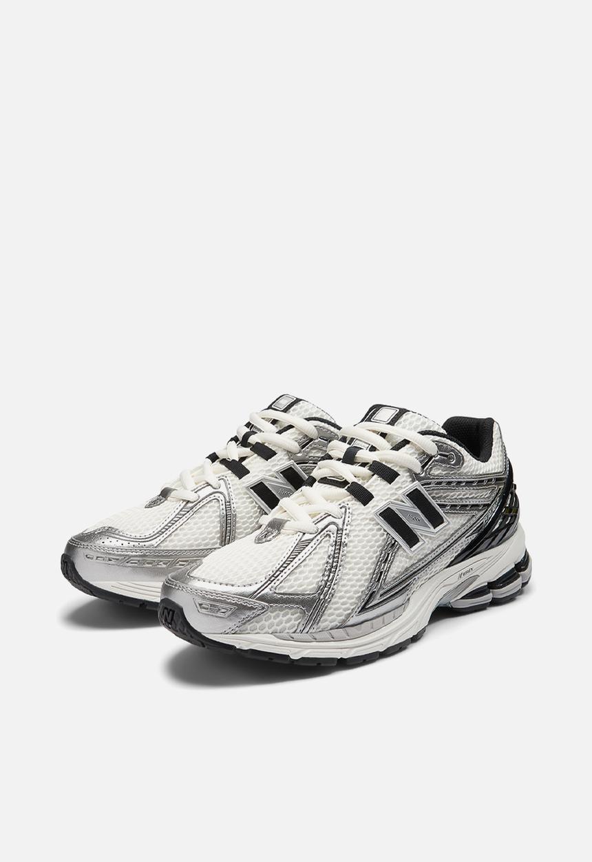 New Balance  - 1906R v1