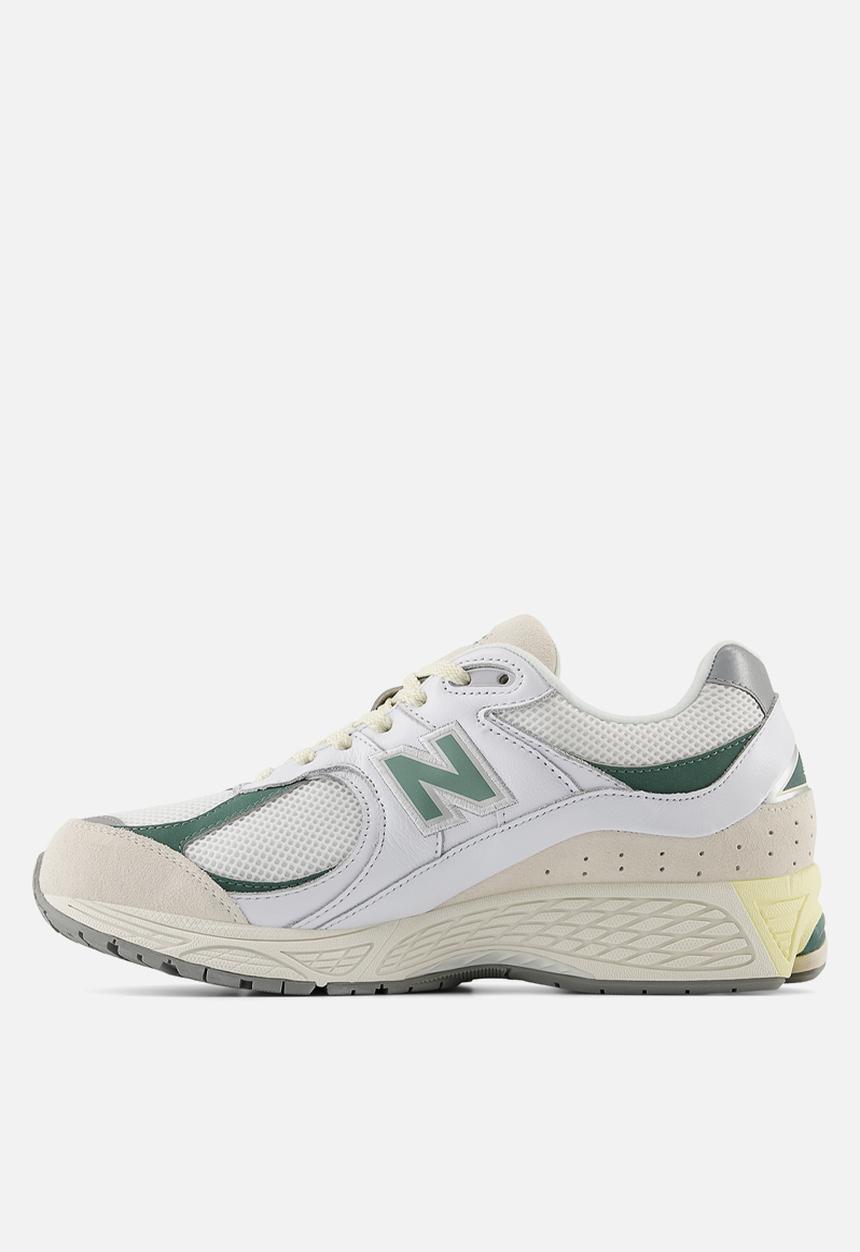 New Balance  - U2002R v1
