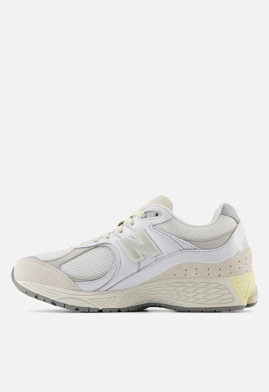 New Balance  - U2002R v1
