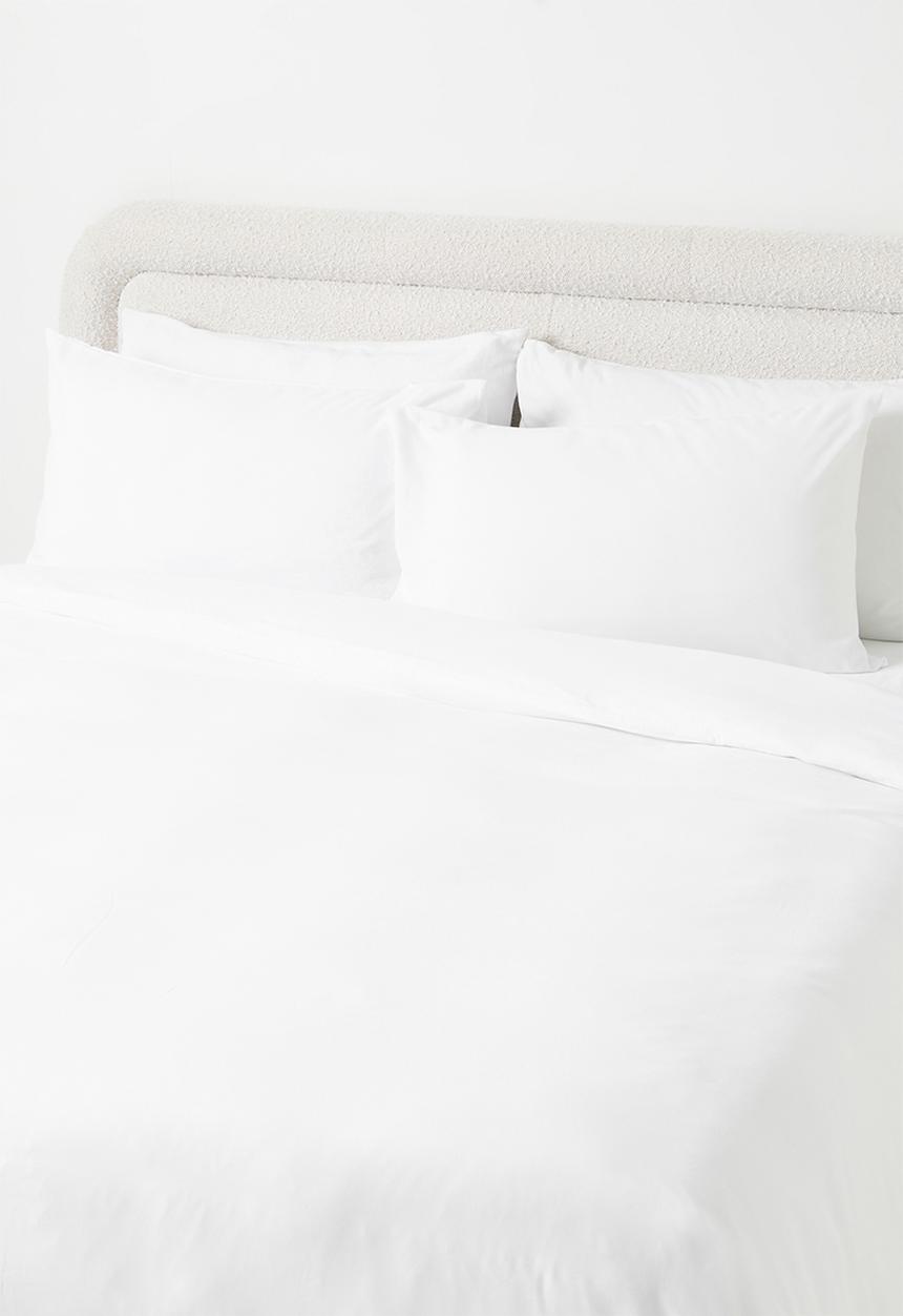 Sixth Floor - Recycled microfibre duvet set - white