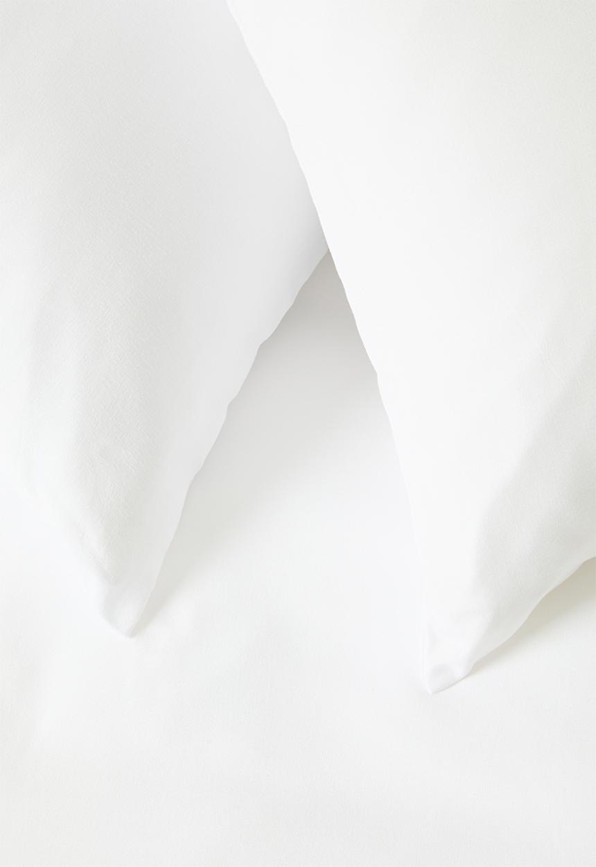 Sixth Floor - Recycled microfibre duvet set - white
