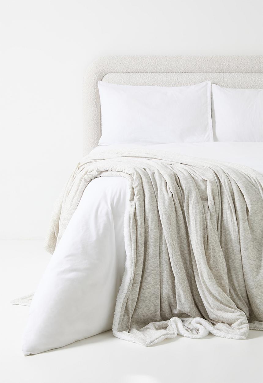 Horrockses - Sherpa Knit Throw - Taupe