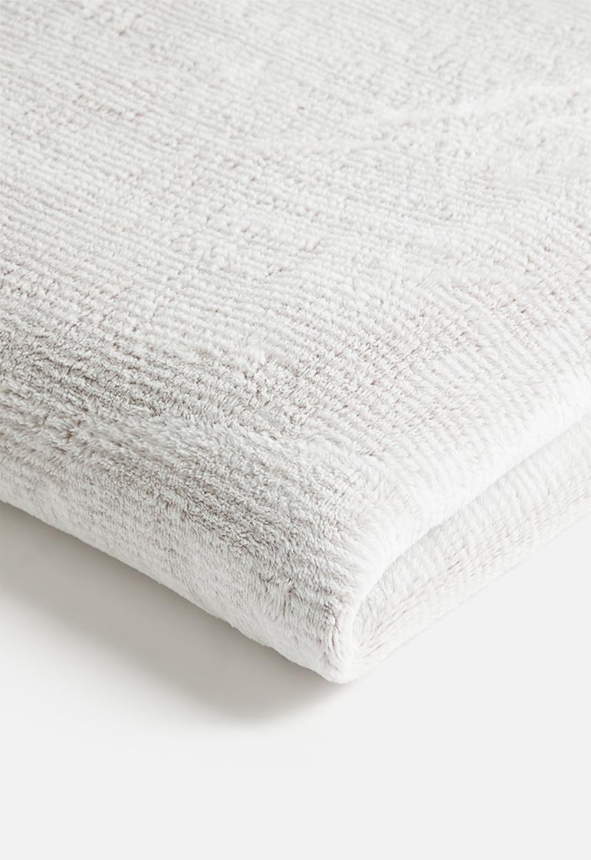 Horrockses - Yarn Dye Plush Throw - Natural
