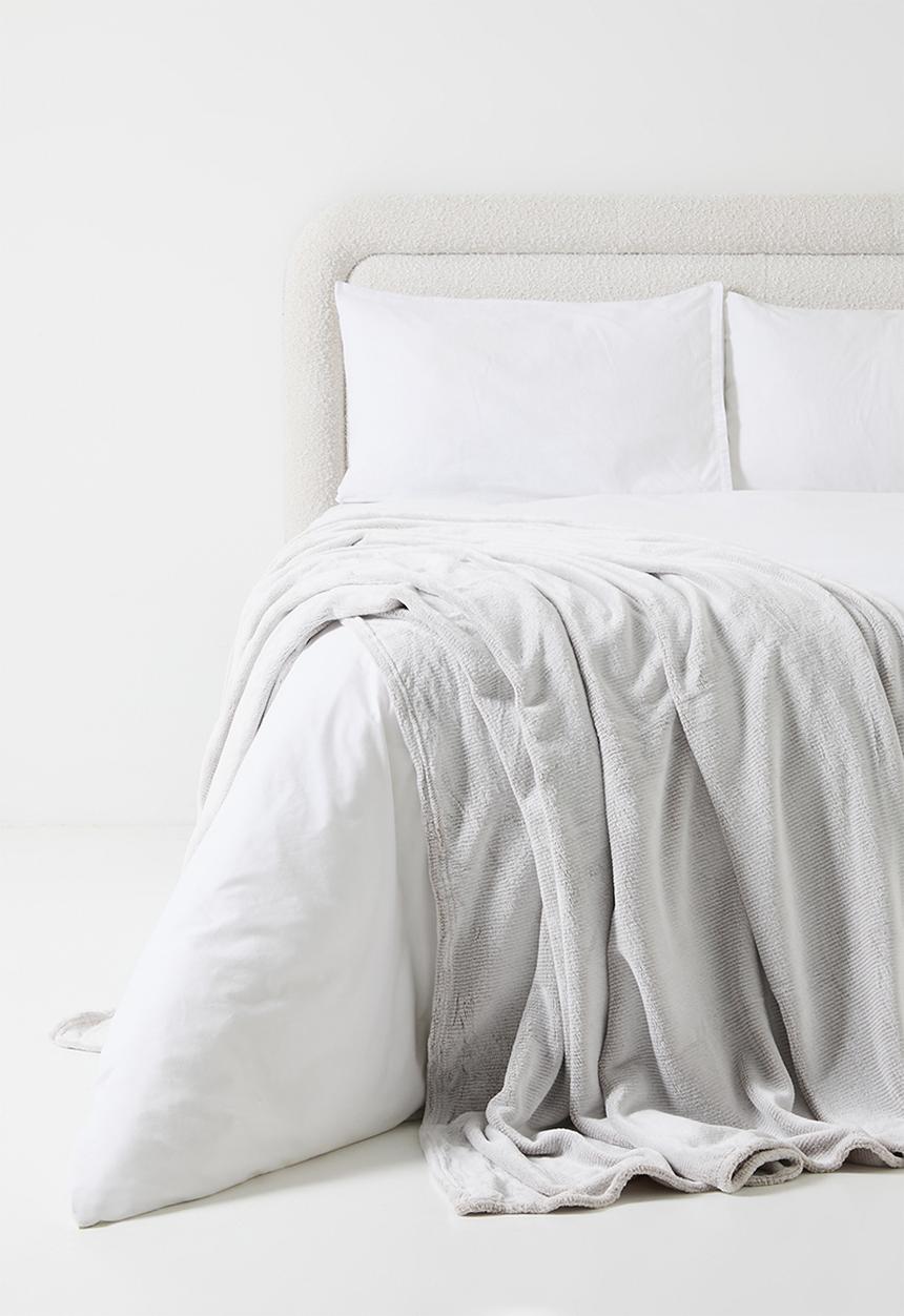 Horrockses - Yarn Dye Plush Throw - Natural