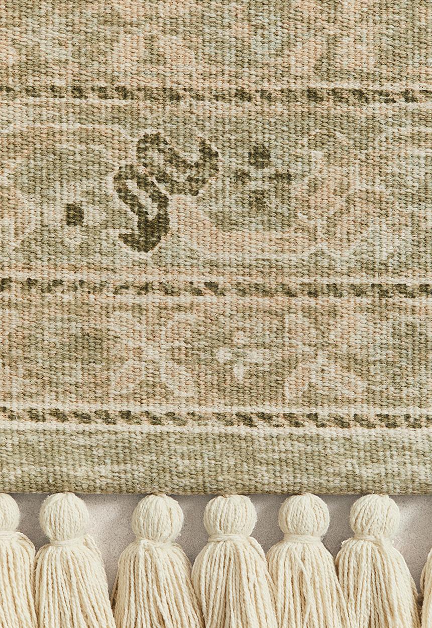 H&M - Fringed patterned rug - light dusty green patterned