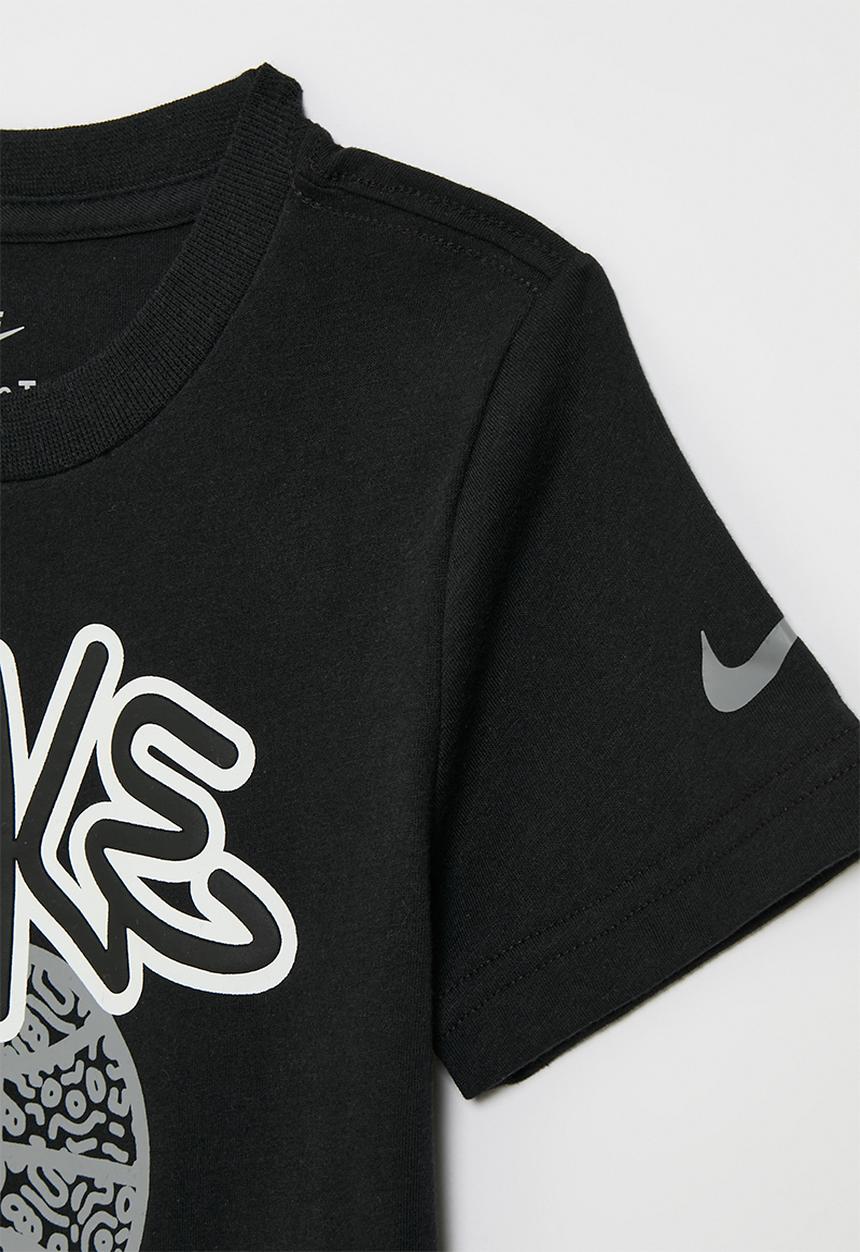 Nike - Nike s/s tee - black
