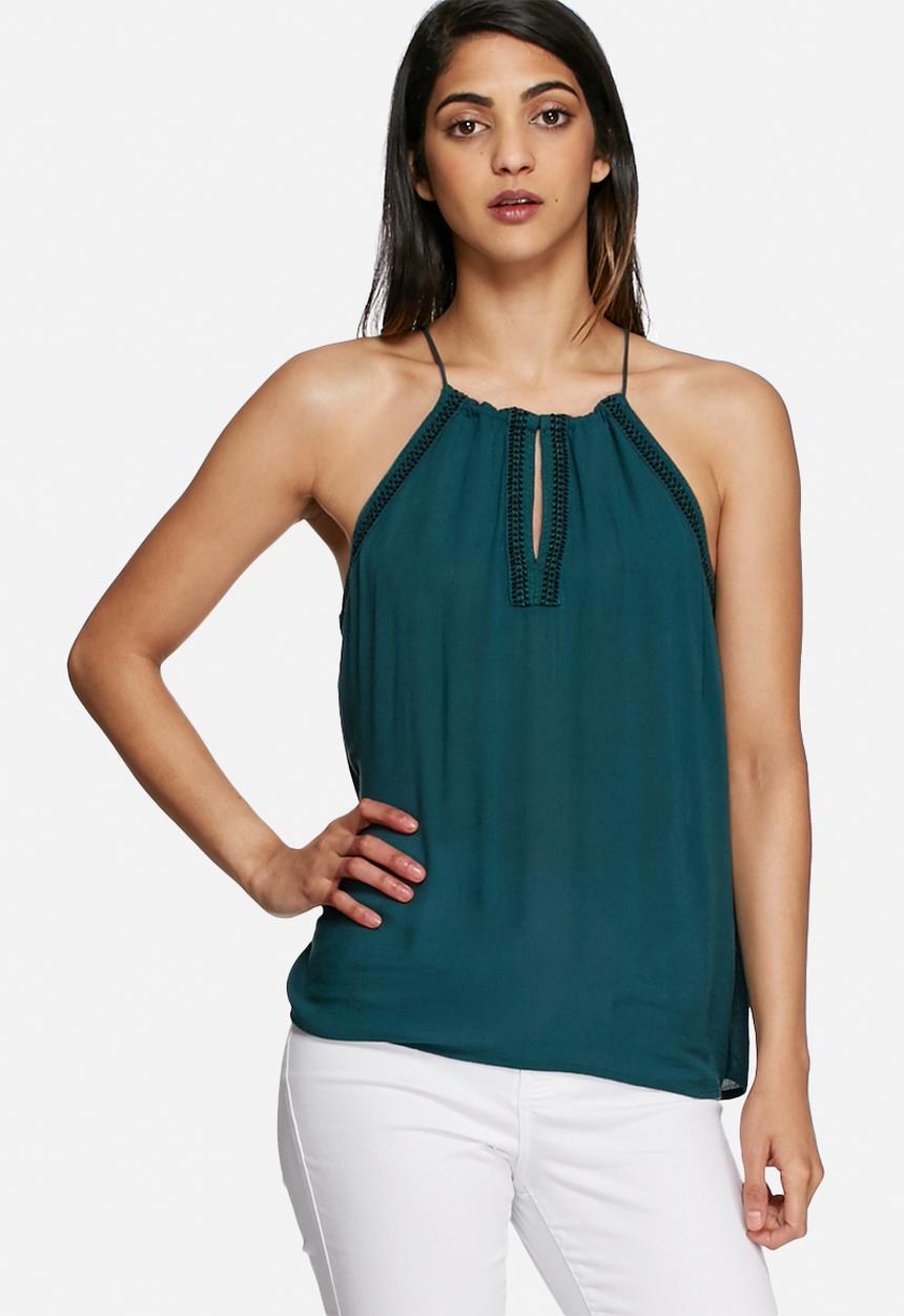 Vero Moda - Marcela embroidered top