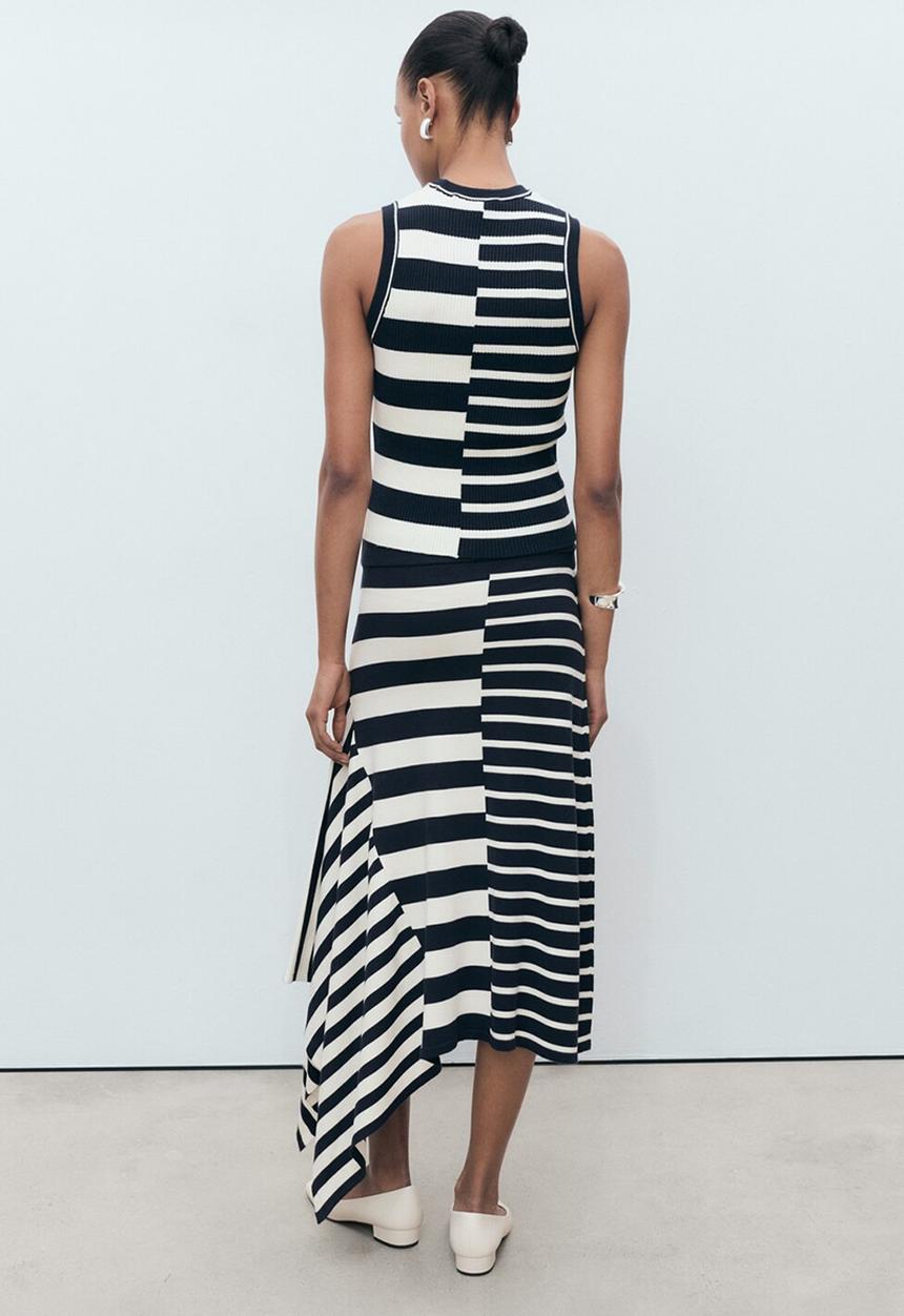 MANGO - Skirt Zunga - Navy