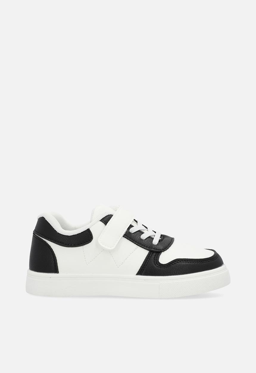 Pop Candy - Contrast lace & adjustable fasteners sneakers-black & white