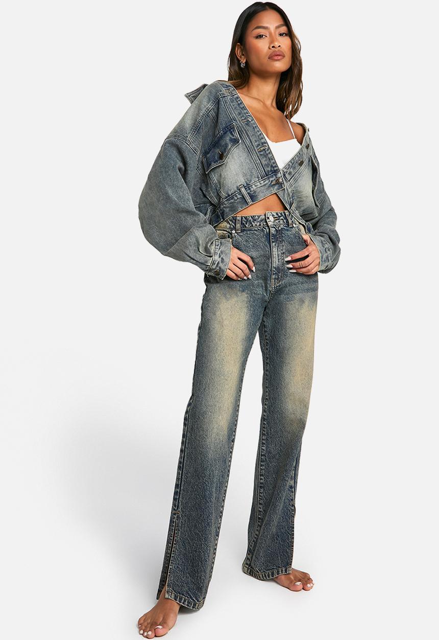 boohoo - Basics 30 Inch Leg Split Hem Straight Leg Jeans - Vintage Wash