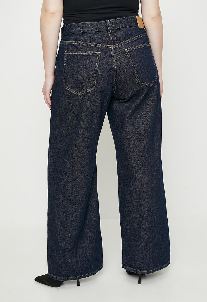 Cotton On - Plus size relaxed wide jean-shutter blue