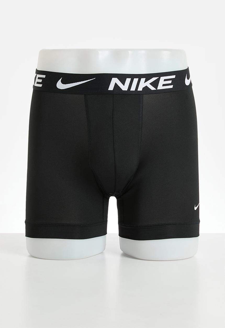 joe freshgoods x new balance 990v3 outside clothes