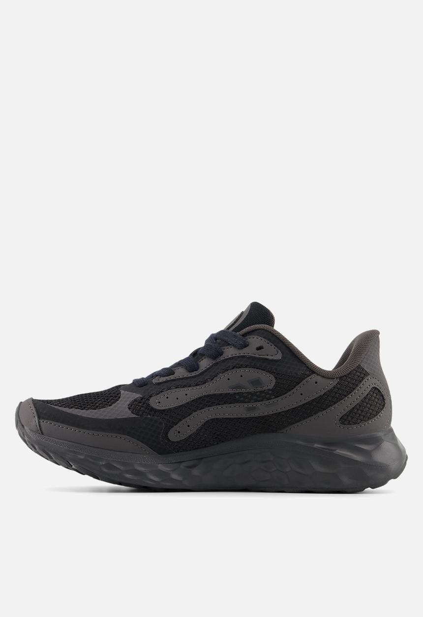 New Balance  - Fresh foam arishi v4 tira lux - black 