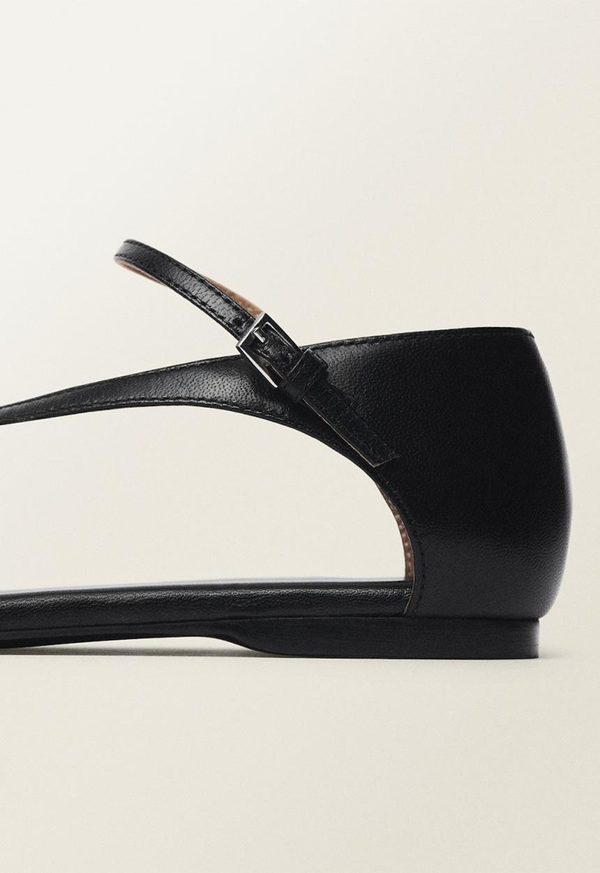 MANGO - Ciru leather thong - black