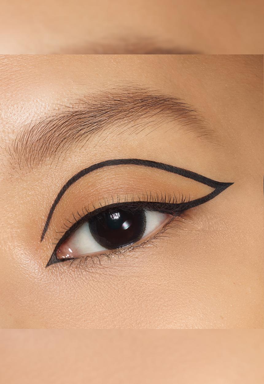 Revlon - ColorStay Liquid Line Ultra-Precise Line - Black
