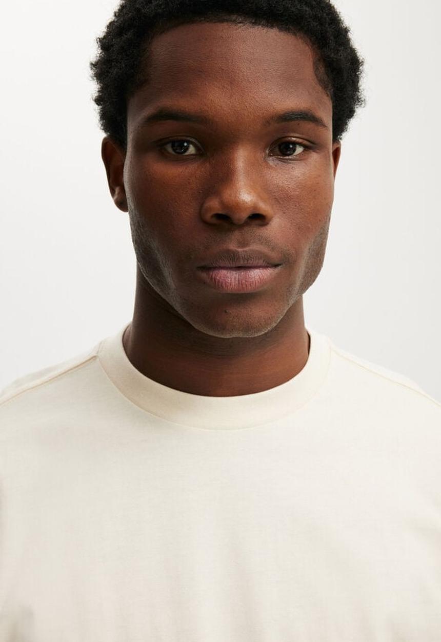 Cotton On - Box Fit T-Shirt - Bisque