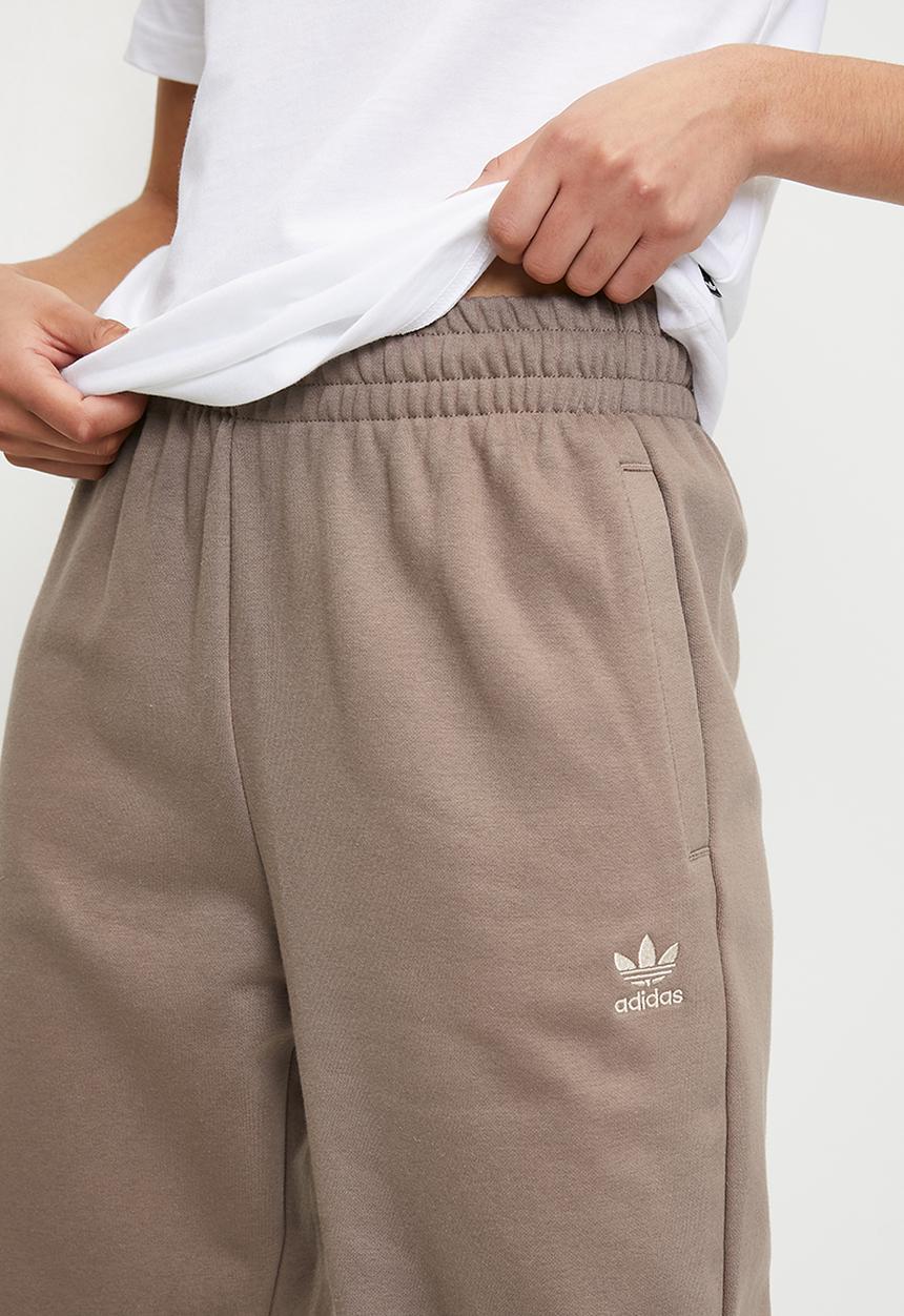 adidas Originals - Ess Jogger Ft W - Trace Brown