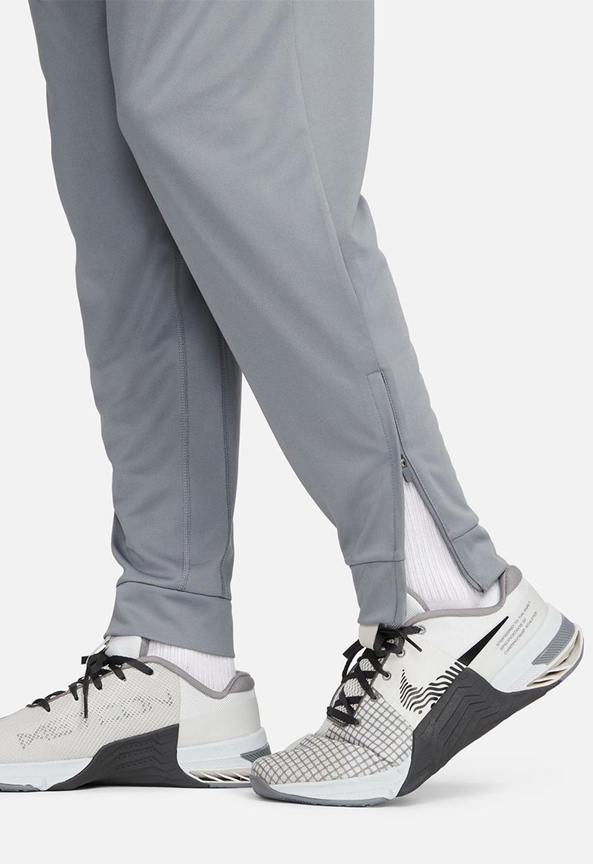 Nike -  Totality Dri-FIT Tapered Versatile Trouser - Soke Grey/Black