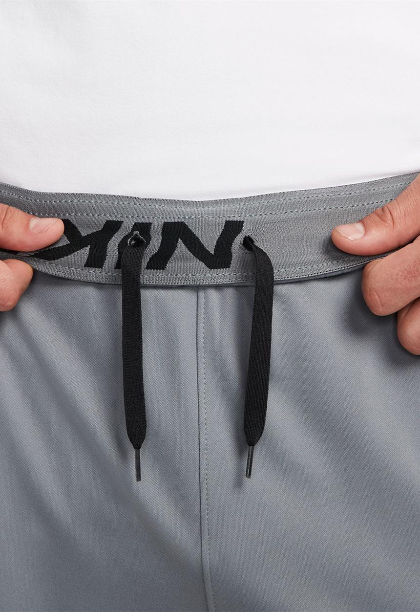 Nike -  Totality Dri-FIT Tapered Versatile Trouser - Soke Grey/Black