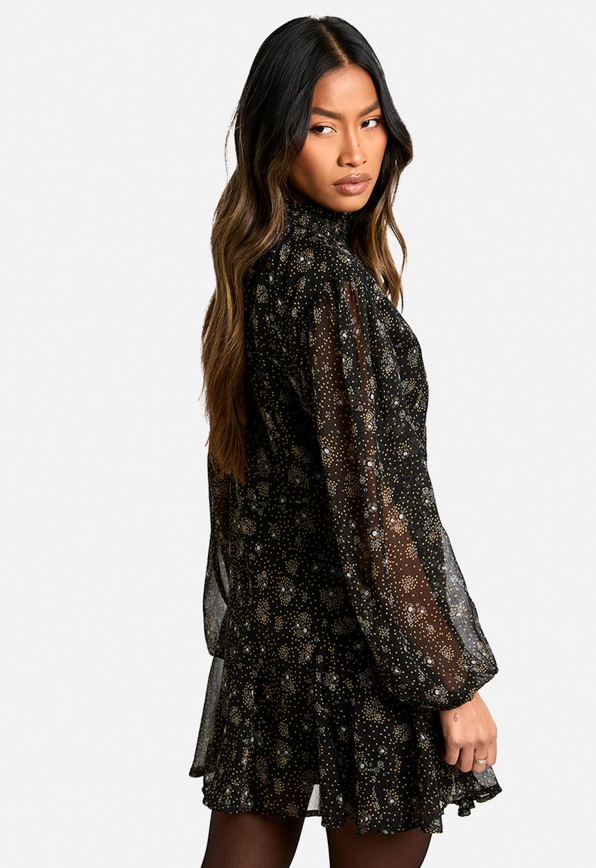 boohoo - Ditsy Floral Chiffon High Neck Skater Dress - Black