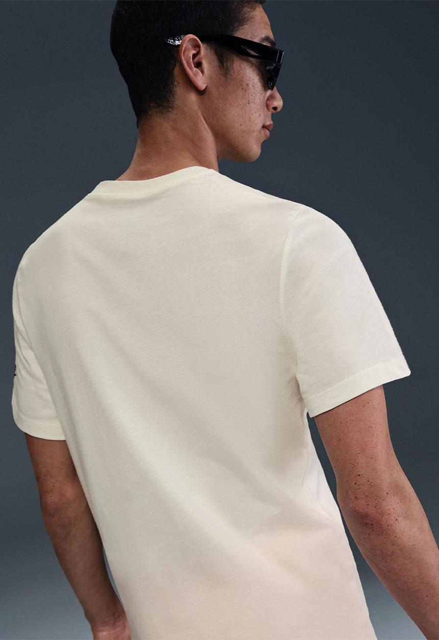 Nike - NSW Futura Graphic Tee - Sail