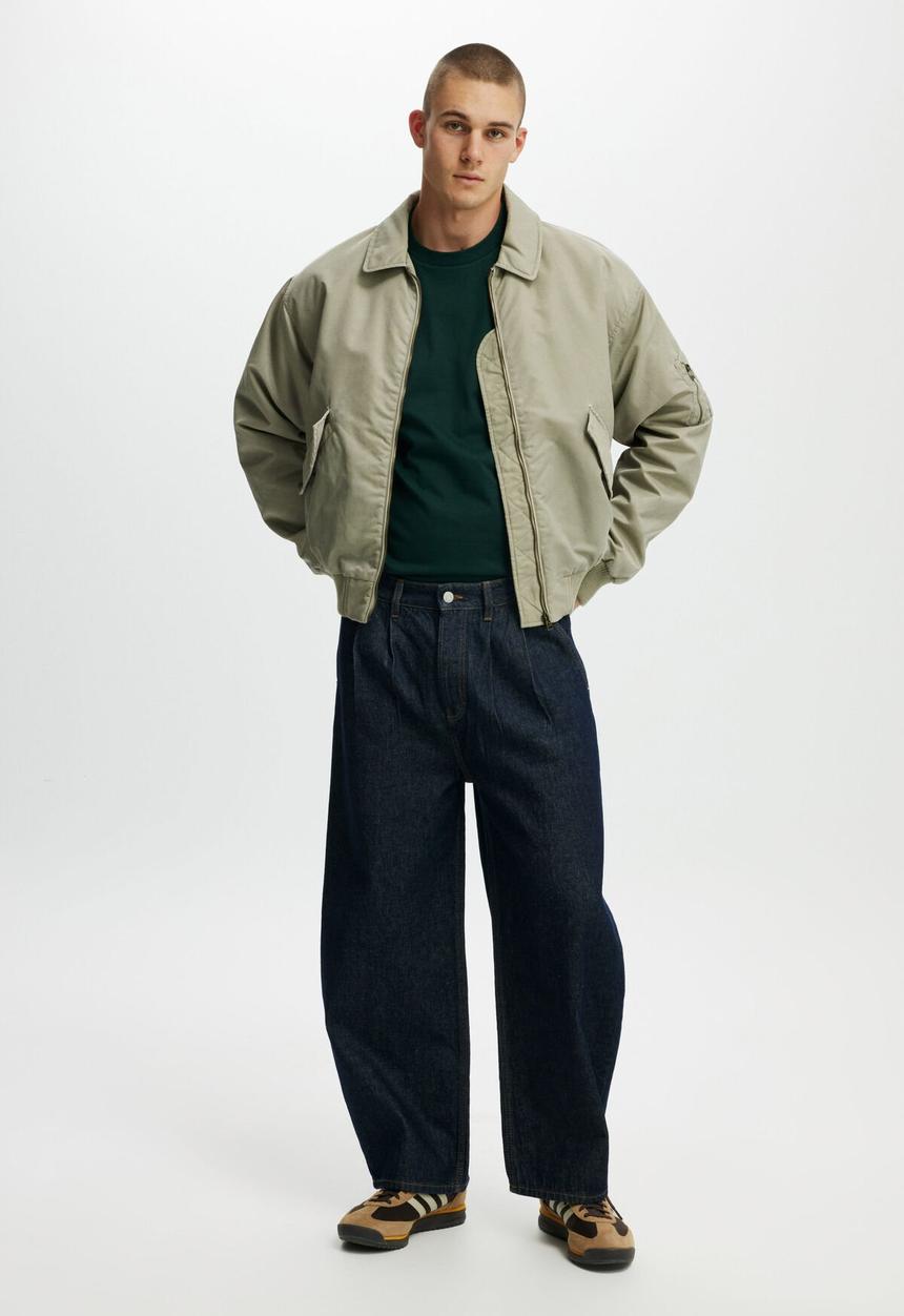Cotton On - Box Fit Plain T-shirt - Pine Needle Green