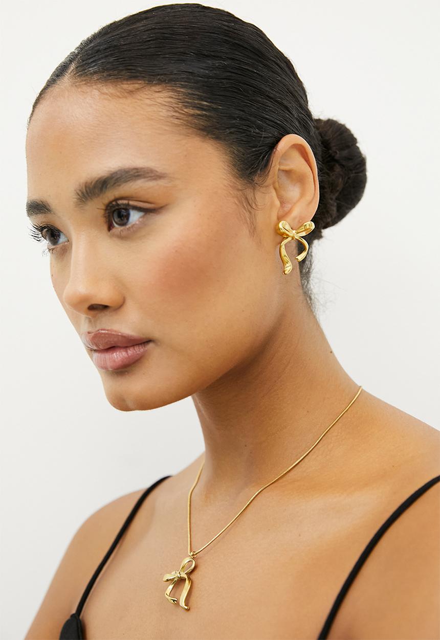 Zoe on Trend - Pretty Bow Stud Earrings - gold