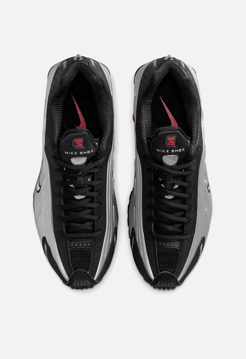 Nike - Nike Shox R4
