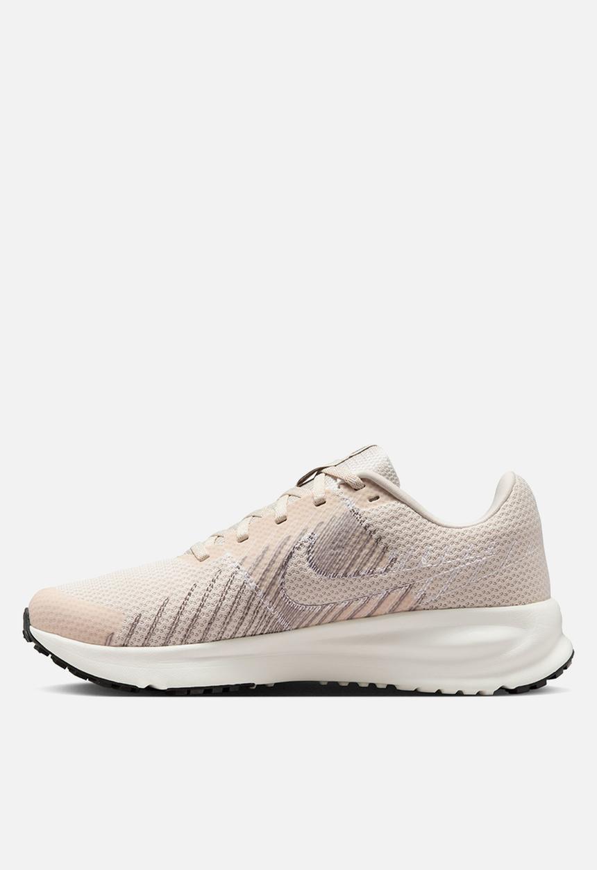 Nike - Nike Run Defy
