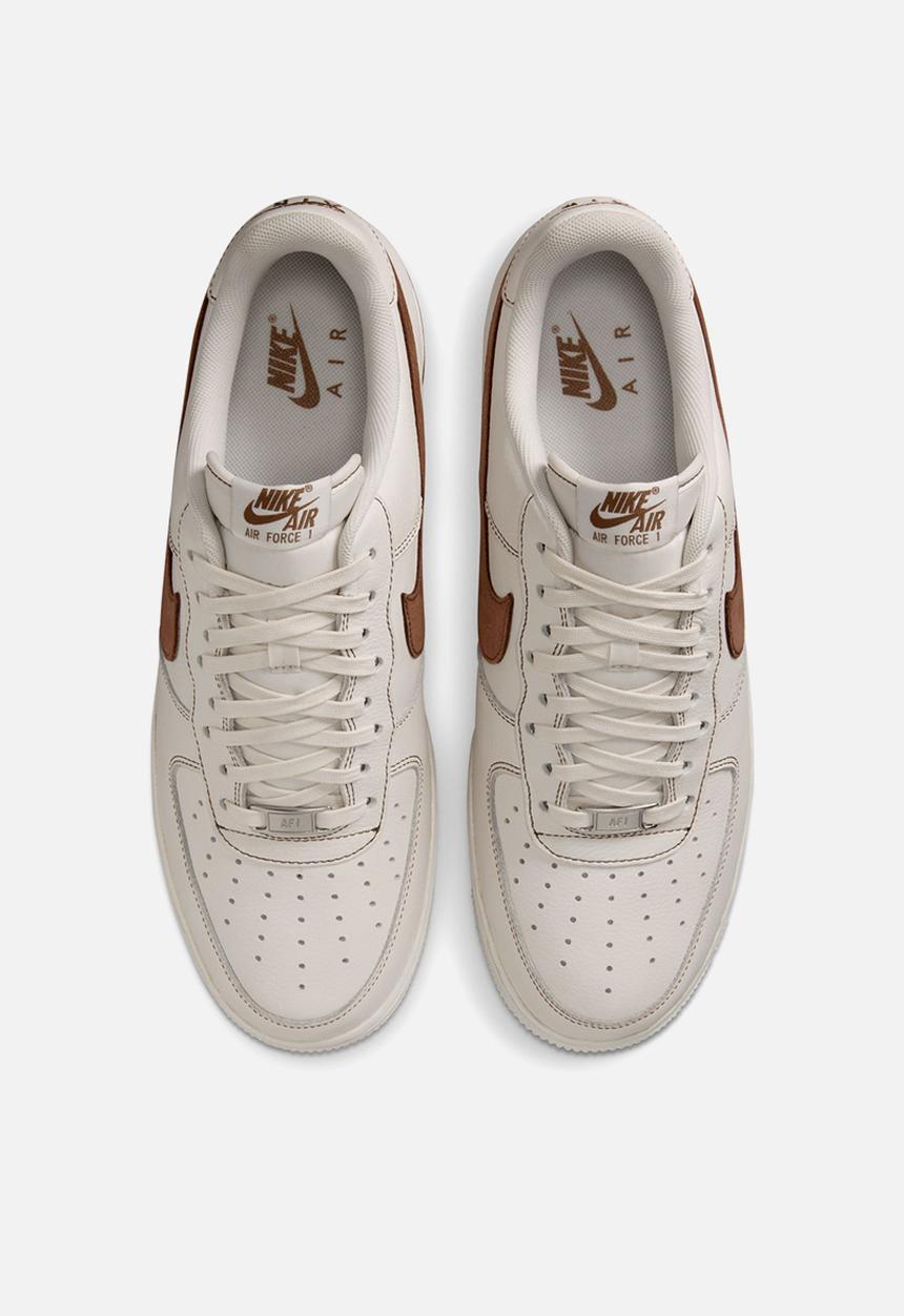 Nike - Nike Air Force 1 '07 LV8