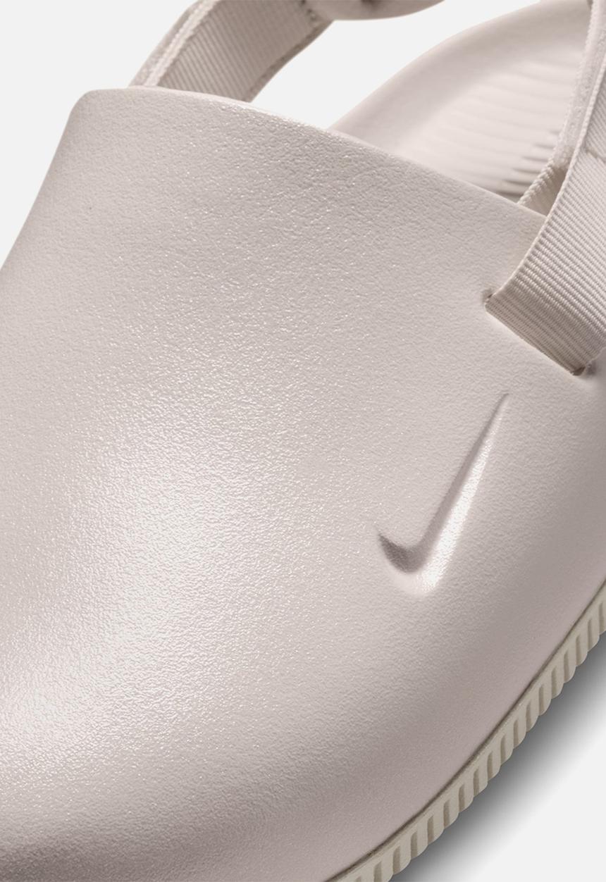 Nike - Nike calm pearlized