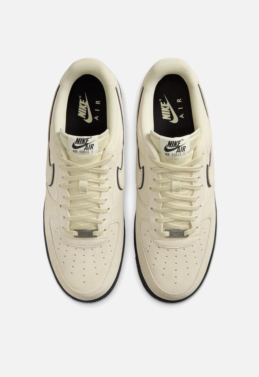 Nike - AIR FORCE 1 '07 LV8