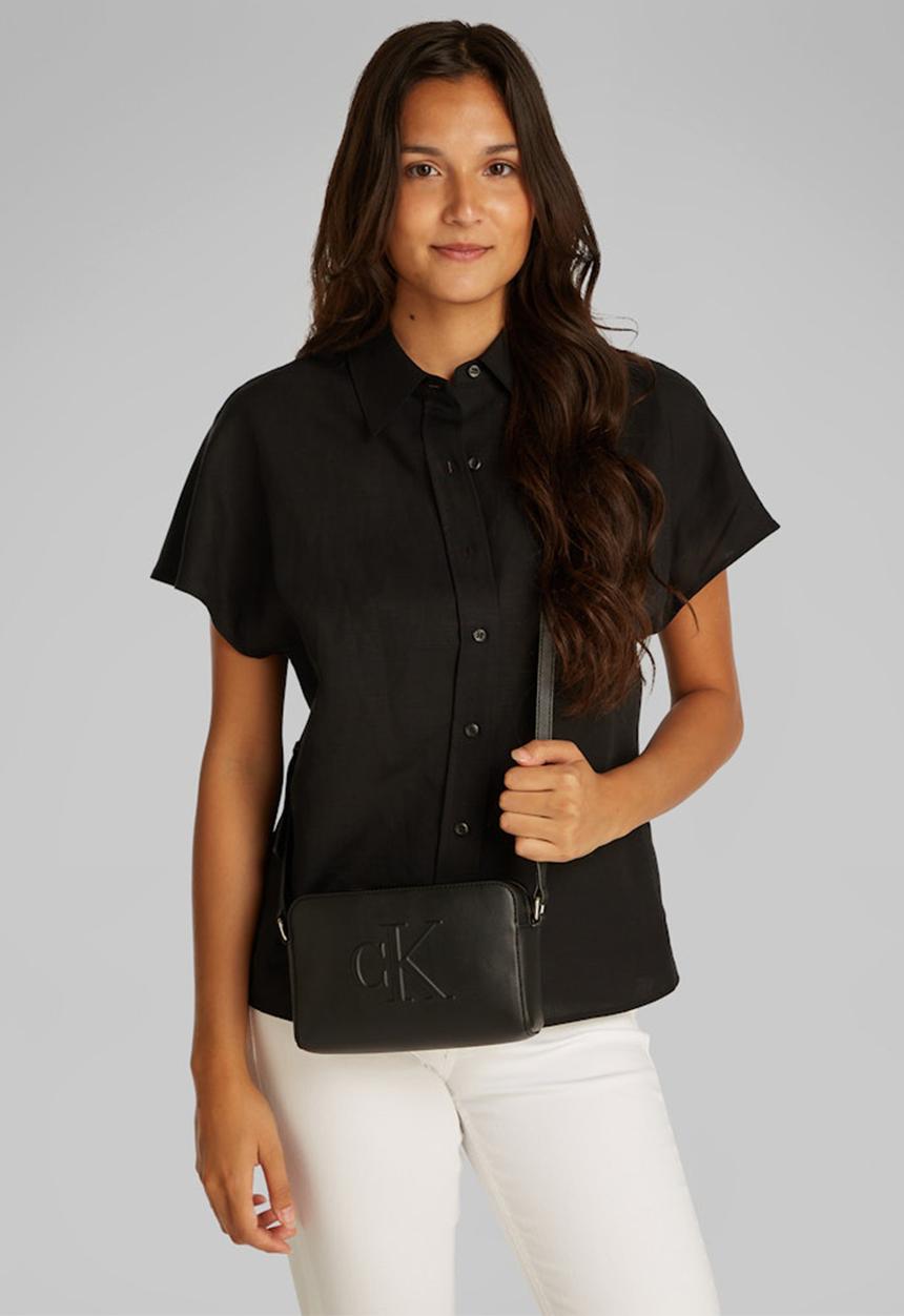 Calvin Klein - Sculpted ew camera bag20- na black